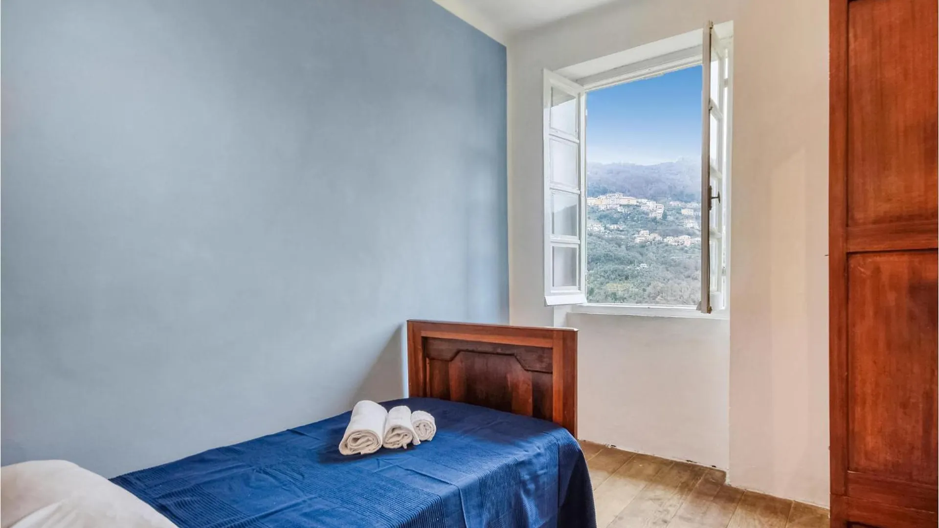 3 Bedroom Amazing Home In Terrile Uscio